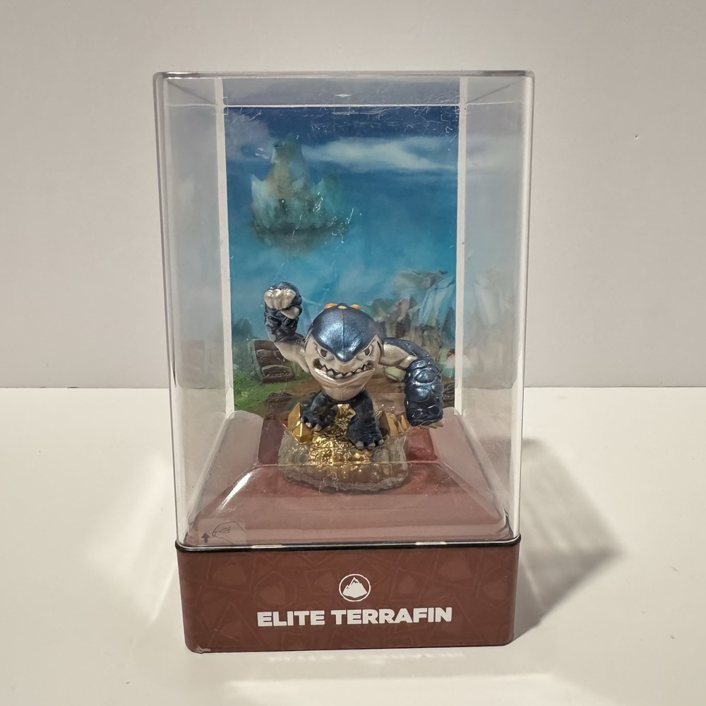 Skylanders Eon's Elite Terrafin RARE Figure in‎ Original Display Case